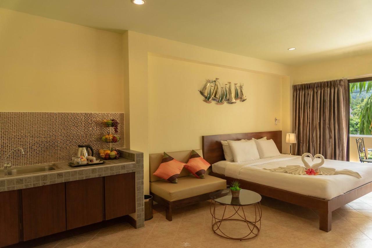 Park 38 Hotel - Sha Plus Phuket Exterior foto