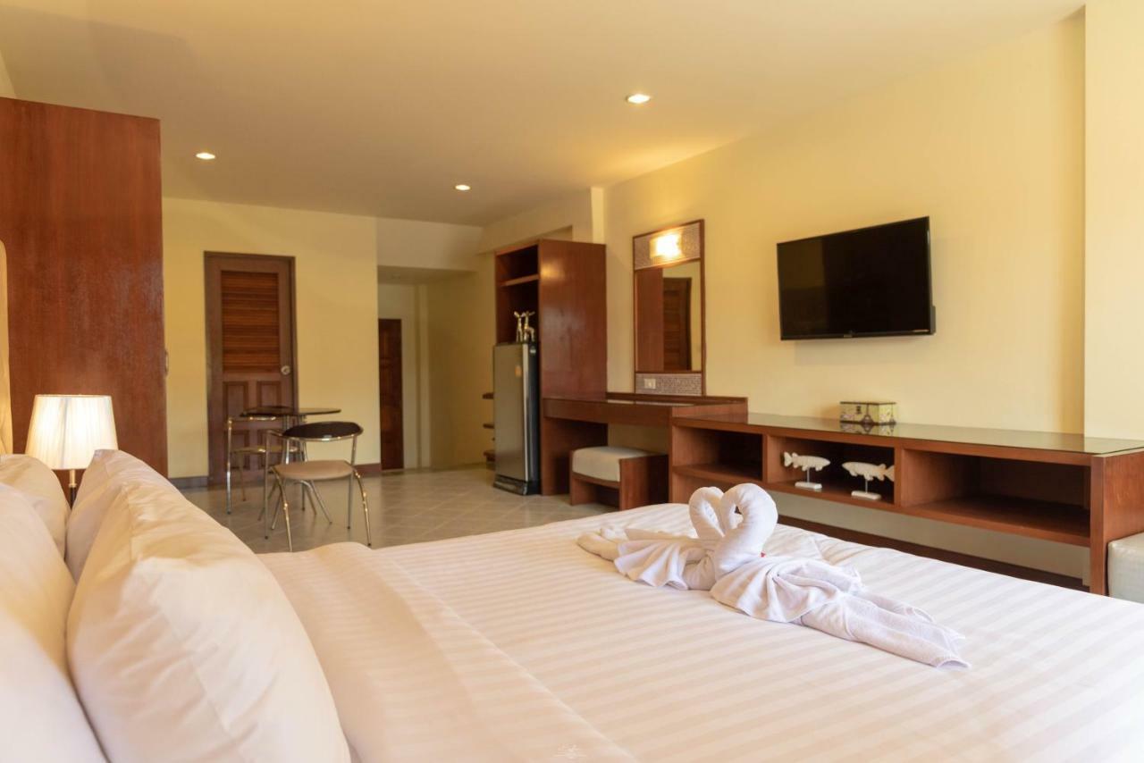 Park 38 Hotel - Sha Plus Phuket Exterior foto